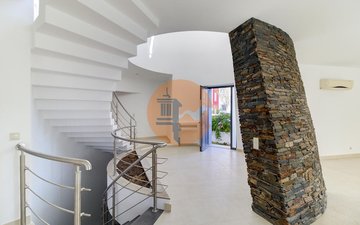 Property slide 16