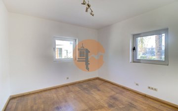 Property slide 18