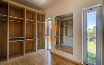 Property slide 31