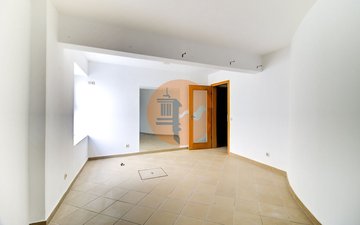 Property slide 44