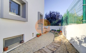 Property slide 50