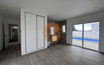 Property slide 19