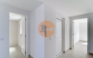 Property slide 32