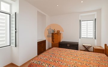 Property slide 16