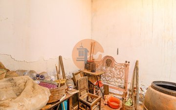 Property slide 18