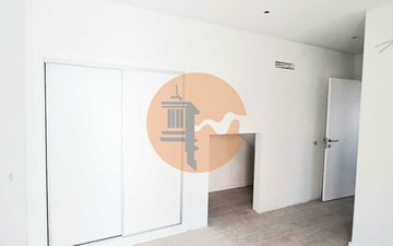 Property slide 22