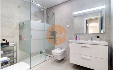 Property slide 44
