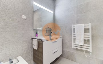Property slide 46