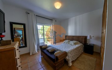 Property slide 40