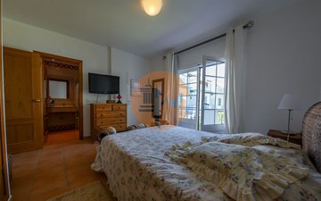 Property slide 43