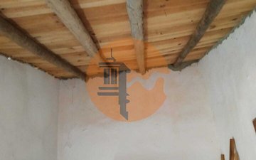 Property slide 32