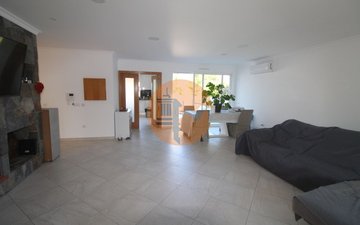 Property slide 34