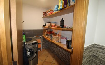 Property slide 44