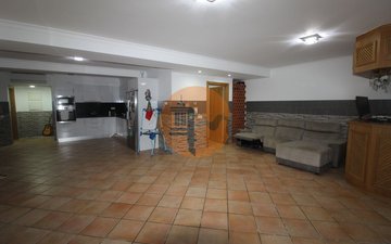 Property slide 49