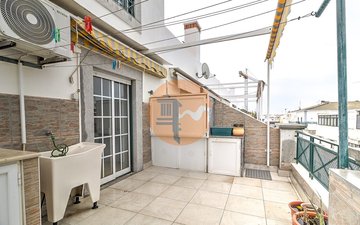 Property slide 25