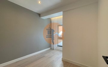 Property slide 44