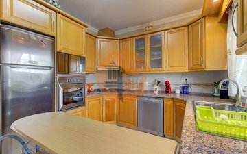 Property slide 20