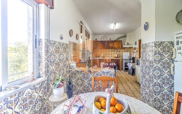 Property slide 17