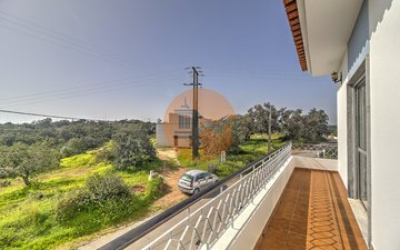 Property slide 31