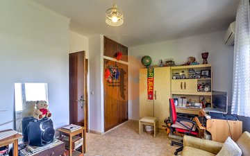 Property slide 34
