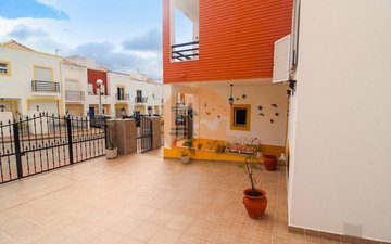 Property slide 44