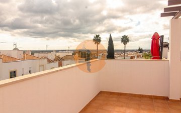 Property slide 32