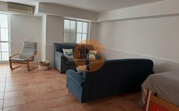 Property slide 21
