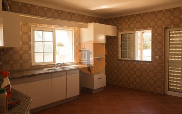 Property slide 17