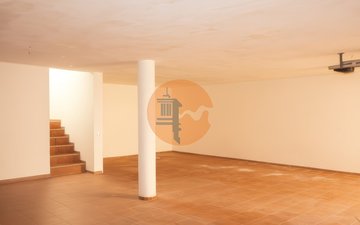 Property slide 22