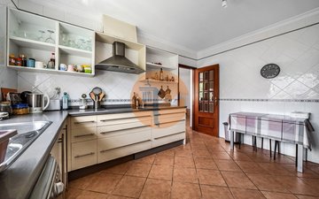 Property slide 25