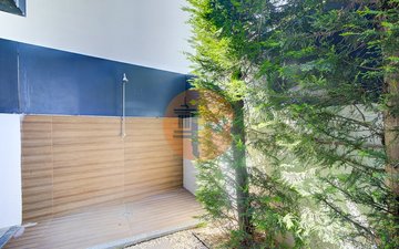 Property slide 50