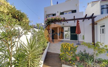 Property slide 40