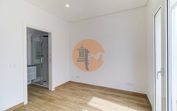 Property slide 39