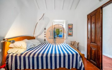Property slide 17