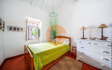 Property slide 19