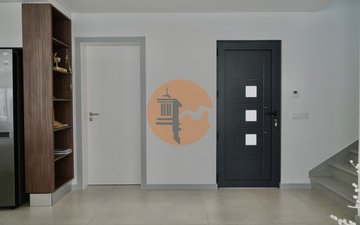 Property slide 22