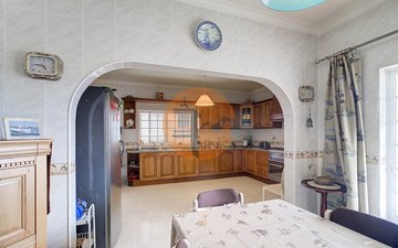 Property slide 22
