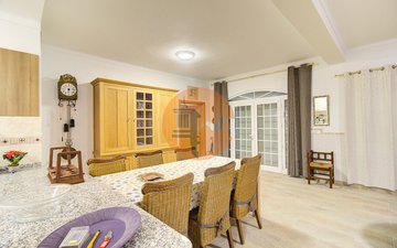 Property slide 35