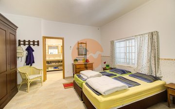 Property slide 41