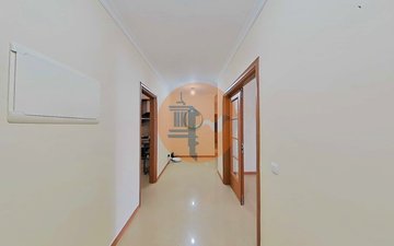 Property slide 32
