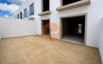 Property slide 21