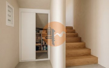 Property slide 25