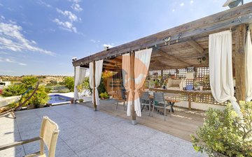 Property slide 17
