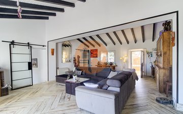 Property slide 23