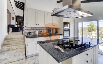 Property slide 32