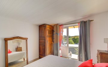 Property slide 50