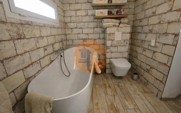 Property slide 39
