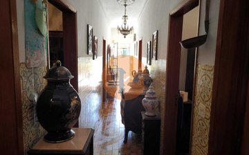 Property slide 48