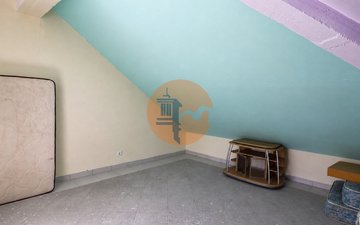 Property slide 24