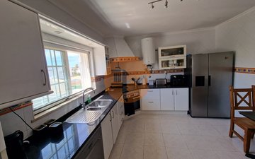 Property slide 32